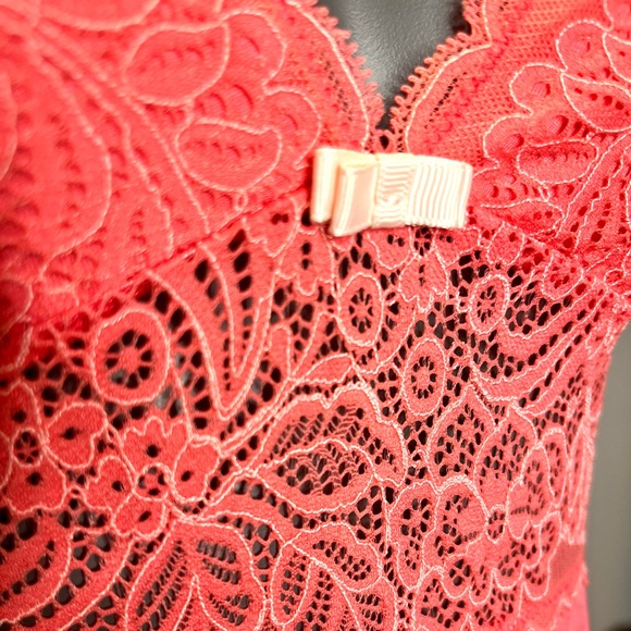 Triumph nightgowns (new) - Picture 2 of 8